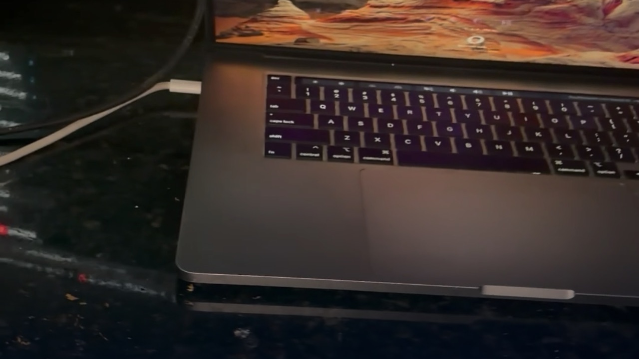 Macbook